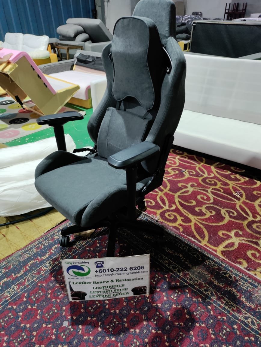 Completed gaming chair upholstery project 10